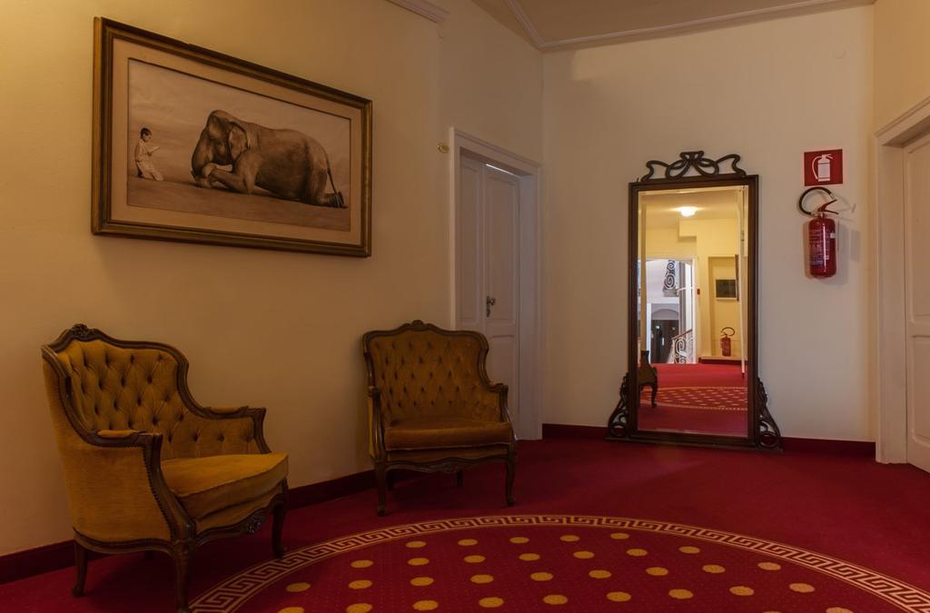 Hotel Byron Венеция Лидо Екстериор снимка