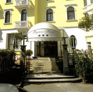 Hotel Byron Венеция Лидо Екстериор снимка